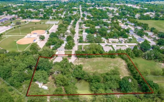 807 Abney Street, Whitesboro, TX