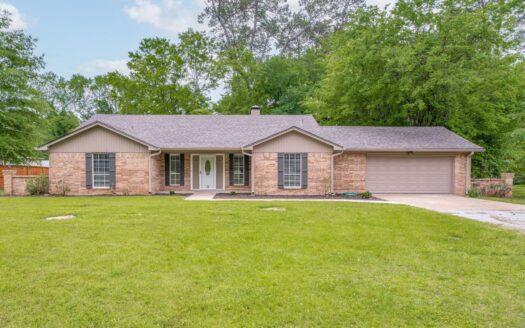 906 N Tyler St, Big Sandy TX