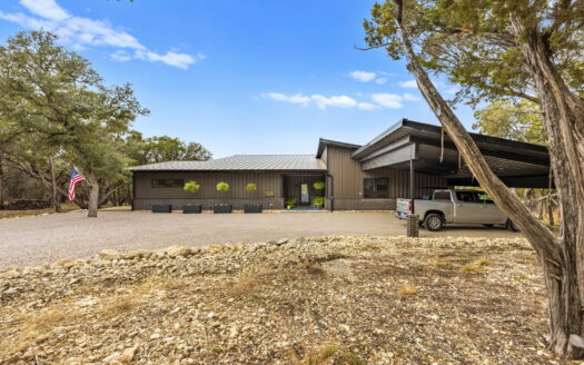 319 Impala Lane Lampasas TX 75660