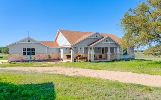 160 RED STAG COURT LAMPASAS, TX 76550